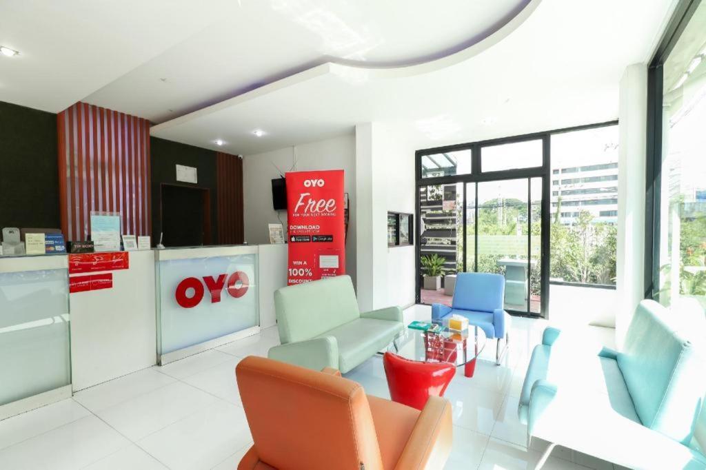 Oyo 412 7 Days Hotel 清邁 外观 照片