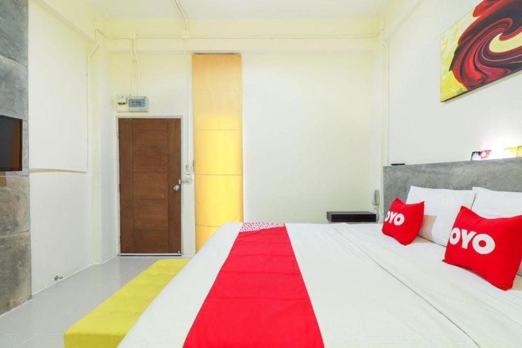 Oyo 412 7 Days Hotel 清邁 外观 照片