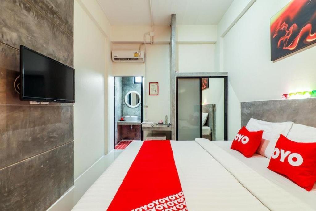 Oyo 412 7 Days Hotel 清邁 外观 照片