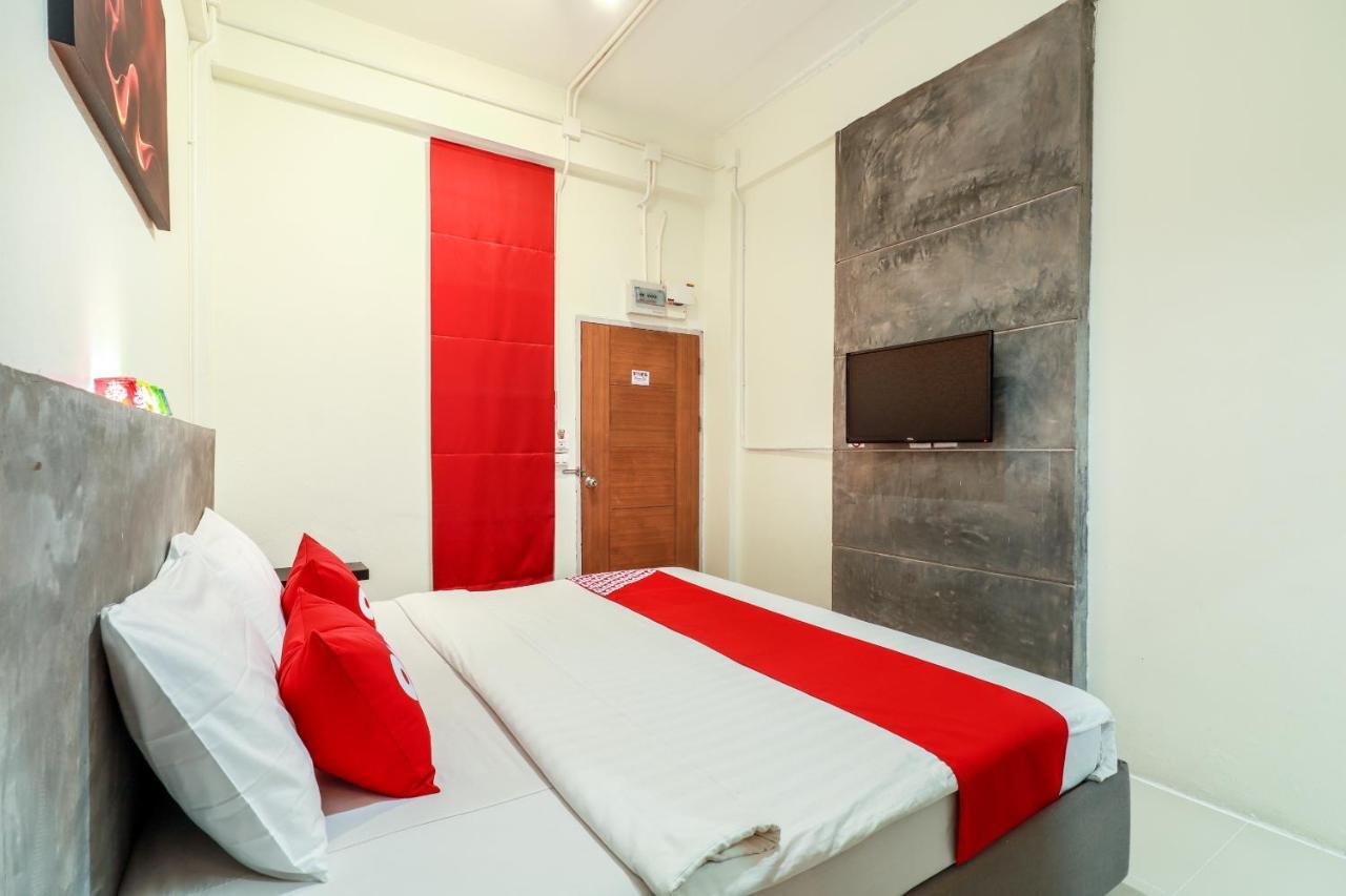 Oyo 412 7 Days Hotel 清邁 外观 照片